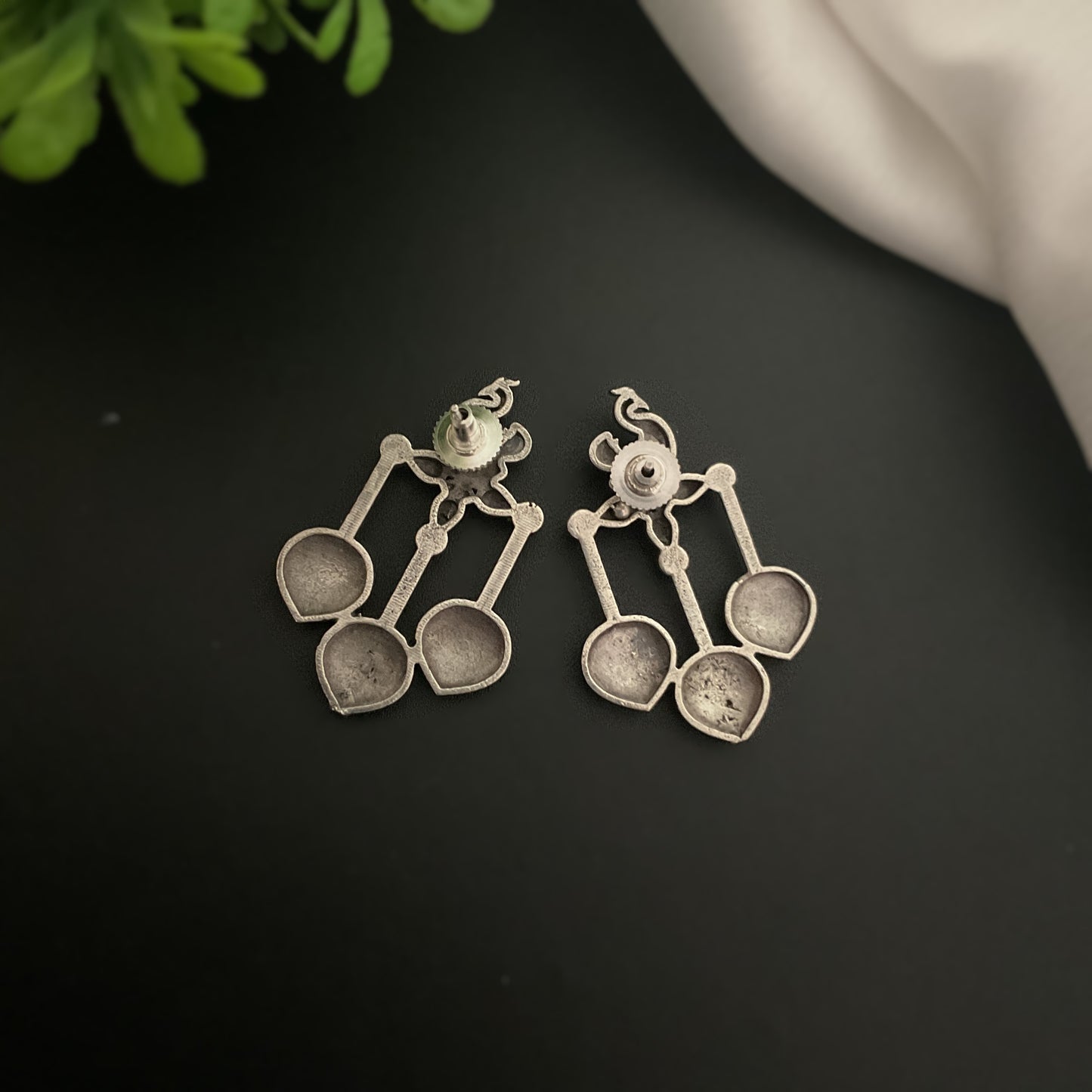 Morpankhi silver plated stud earring