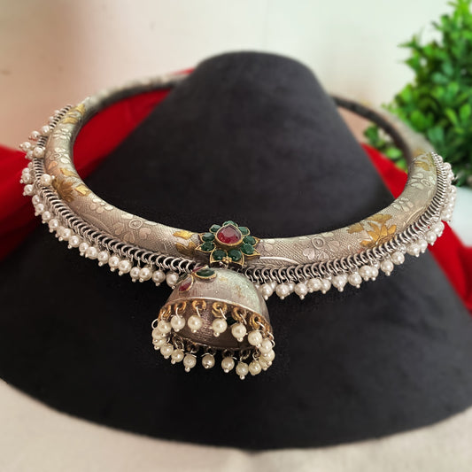 Wamiqa jhumki dual tone handcarved hasuli necklace