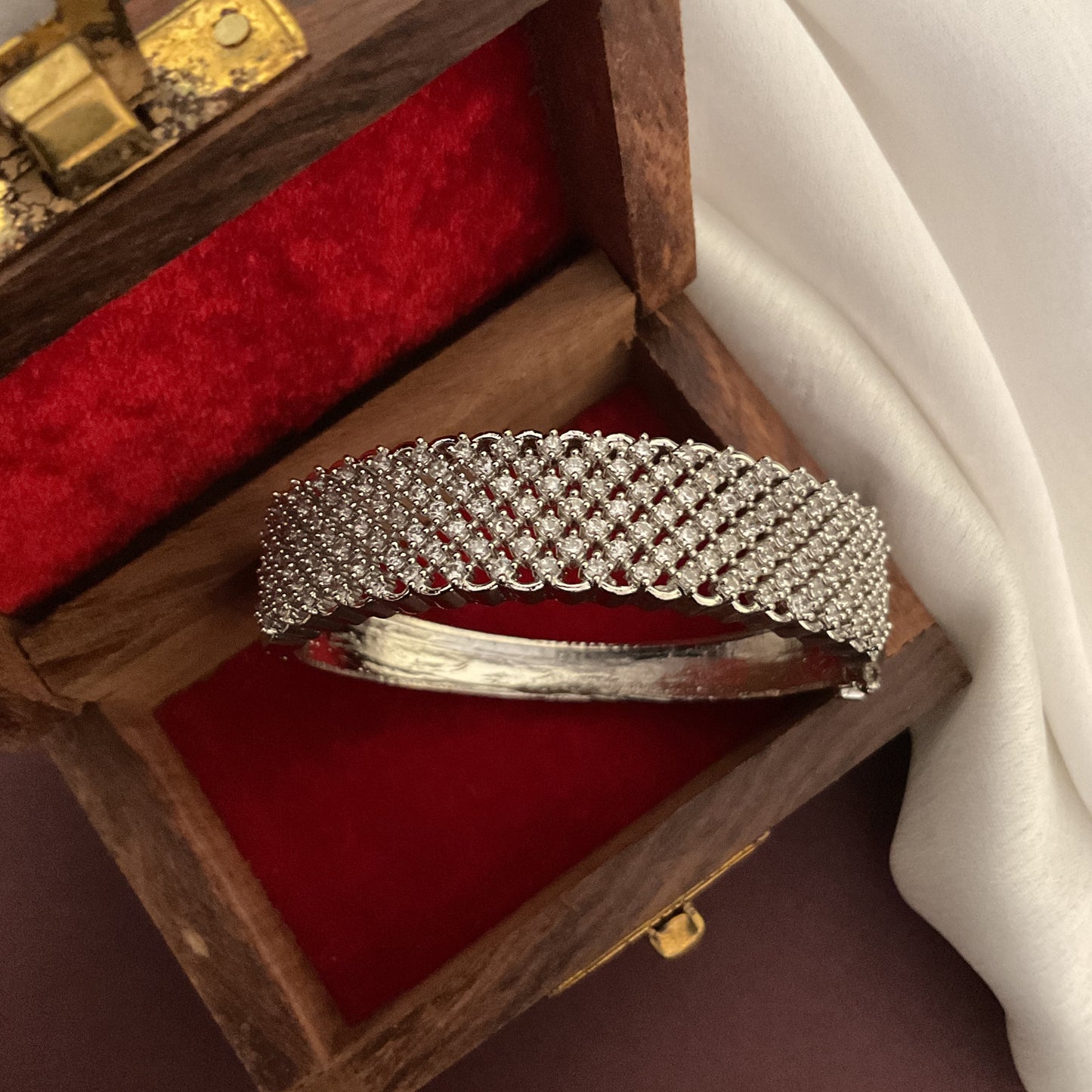 Samara ad micro plated silver openable hand kada