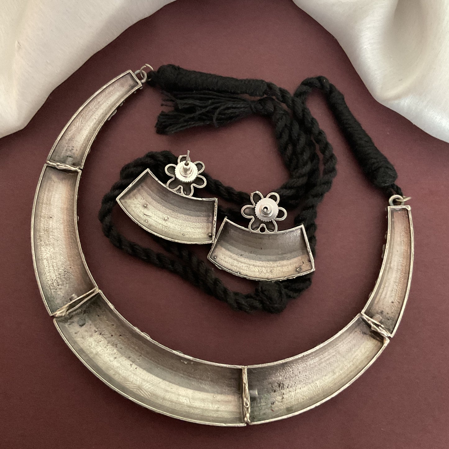 Zoraida silver plated hand carved brass neck hasuli necklace with earrings