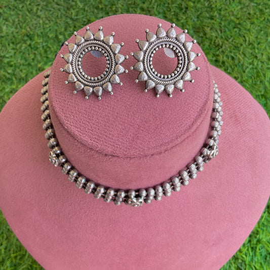 Saarika silver plated choker cum necklace with studs