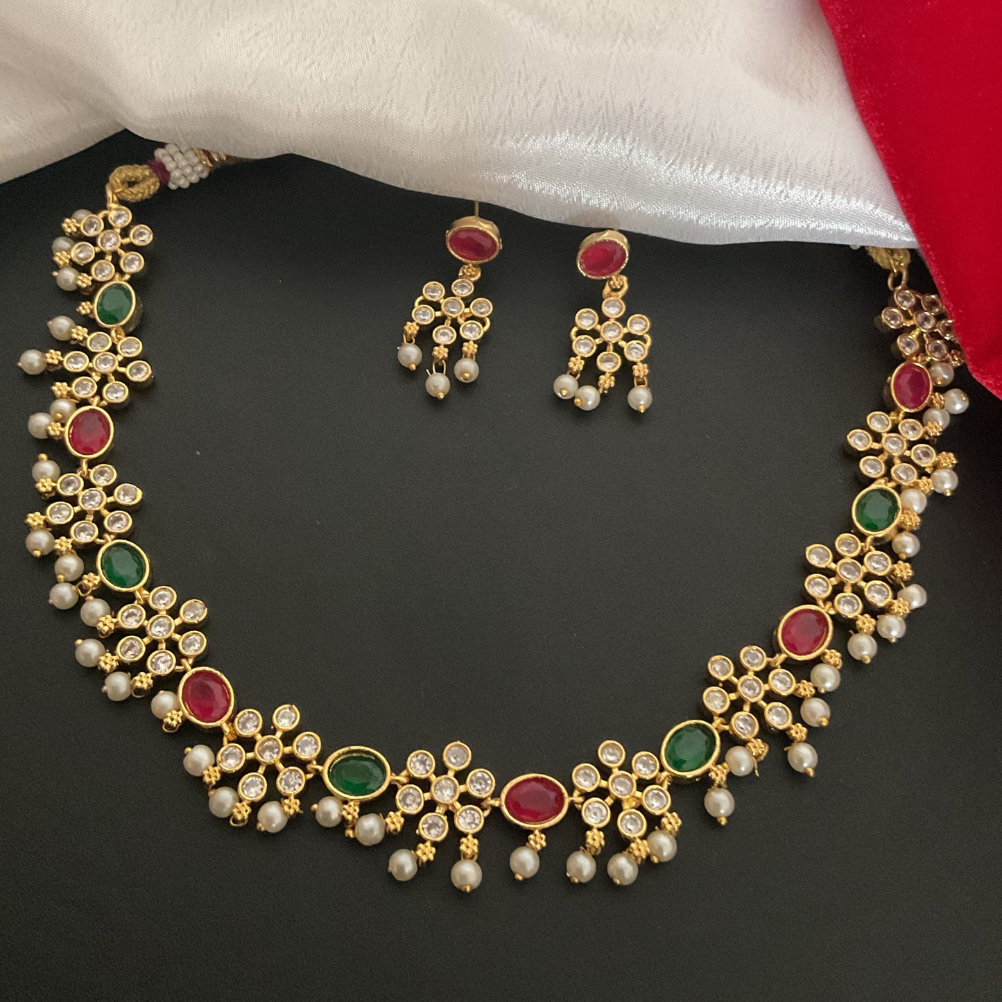 Charusila red green ad necklace set
