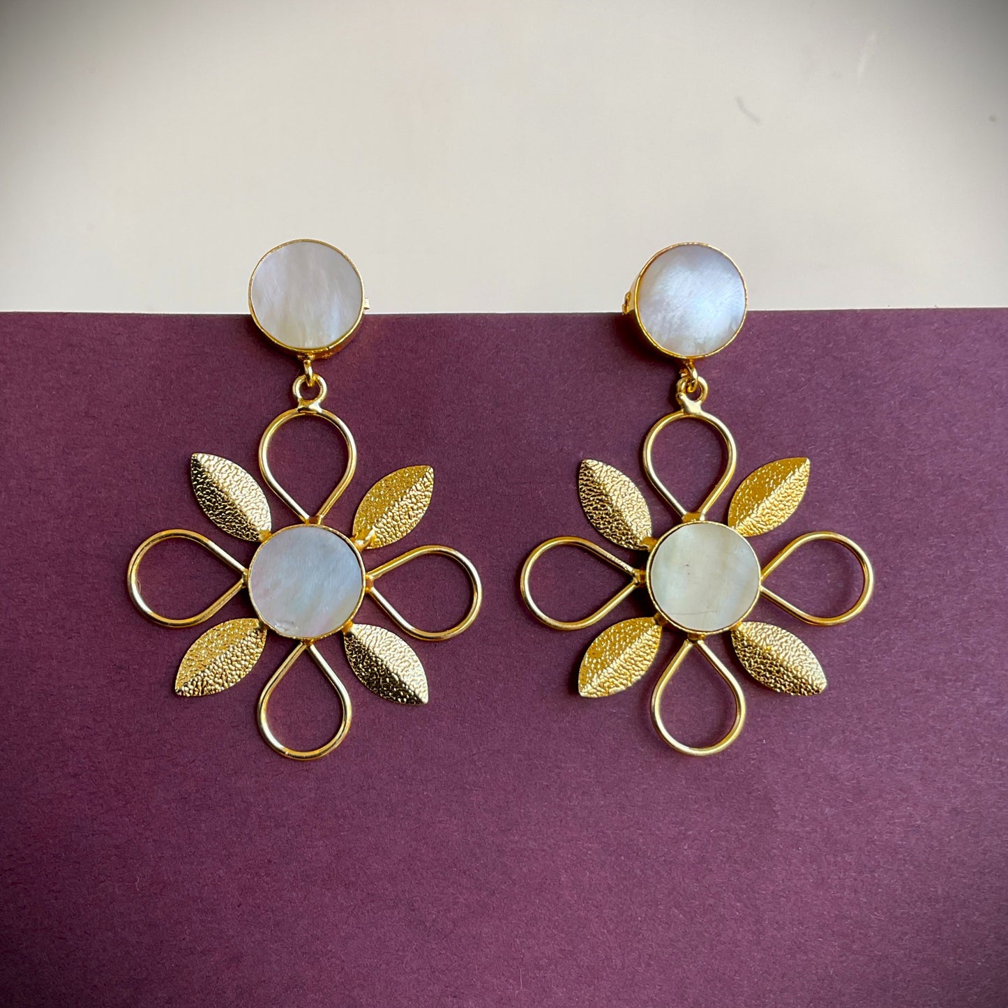 Ahaava pearl 18kt gold plated danglers