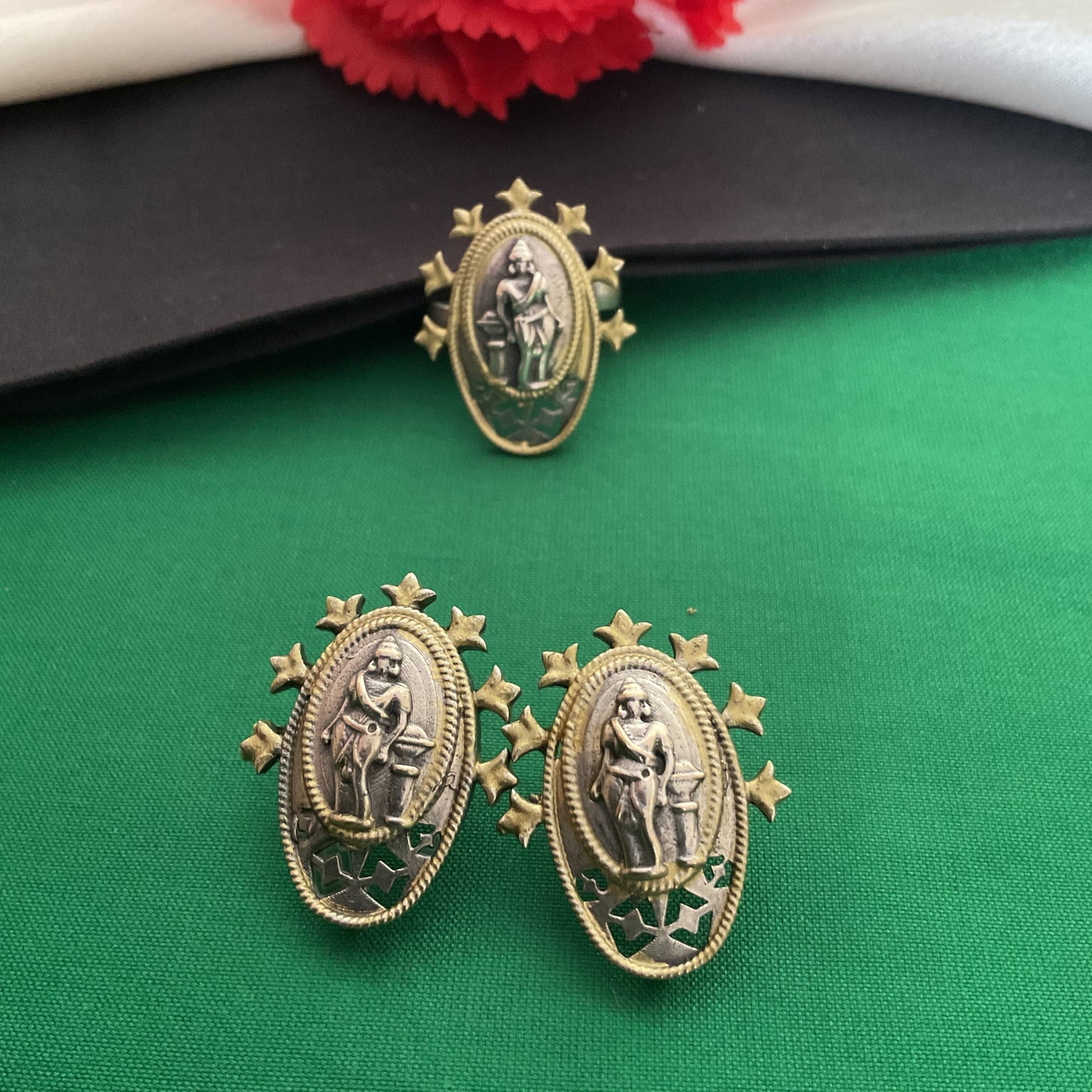 Laxmi dual toned silver plated designer necklace set with ring