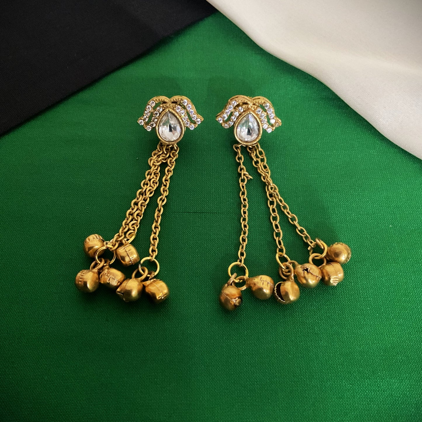 Gomathy apala polish moissanite ghungroo chain necklace set