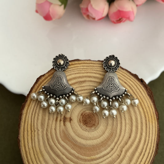 Ujjwala siver plated pearl earrings