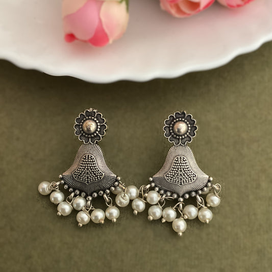 Ujjwala siver plated pearl earrings