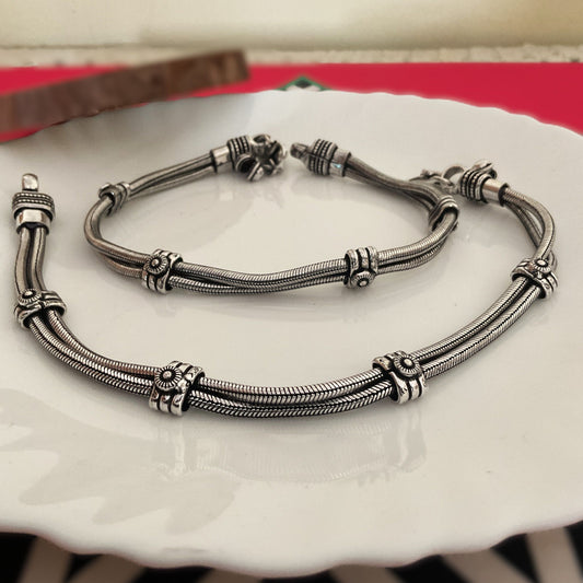 Tvarika double layer silver plated pair of anklet