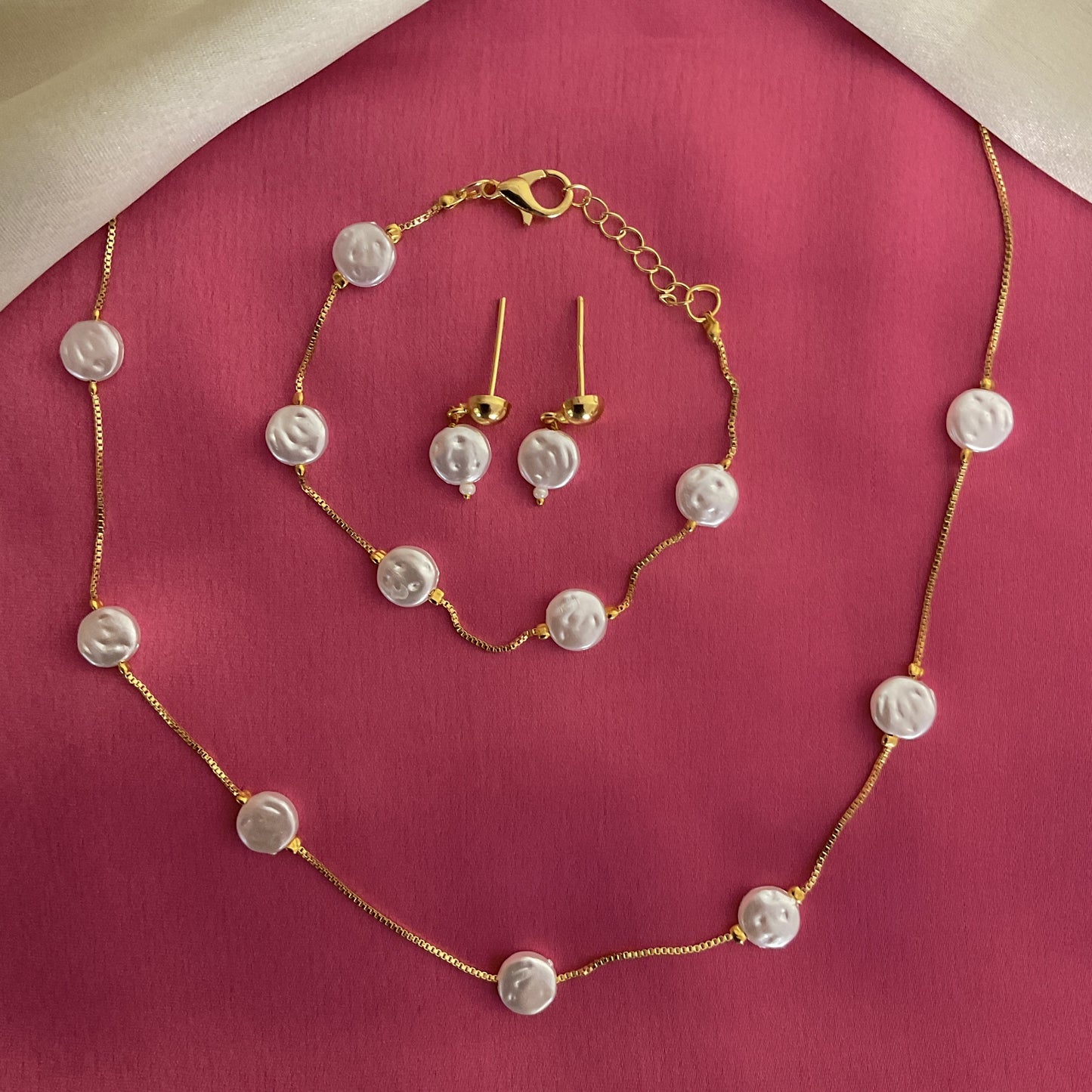 Yati baroque pearl gold plated necklace bracelet and earring set