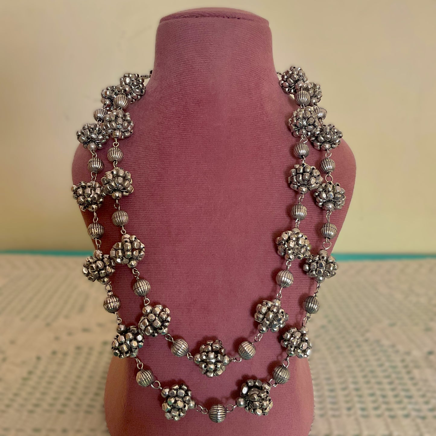 Ekarshi silver plated ball double layer necklace