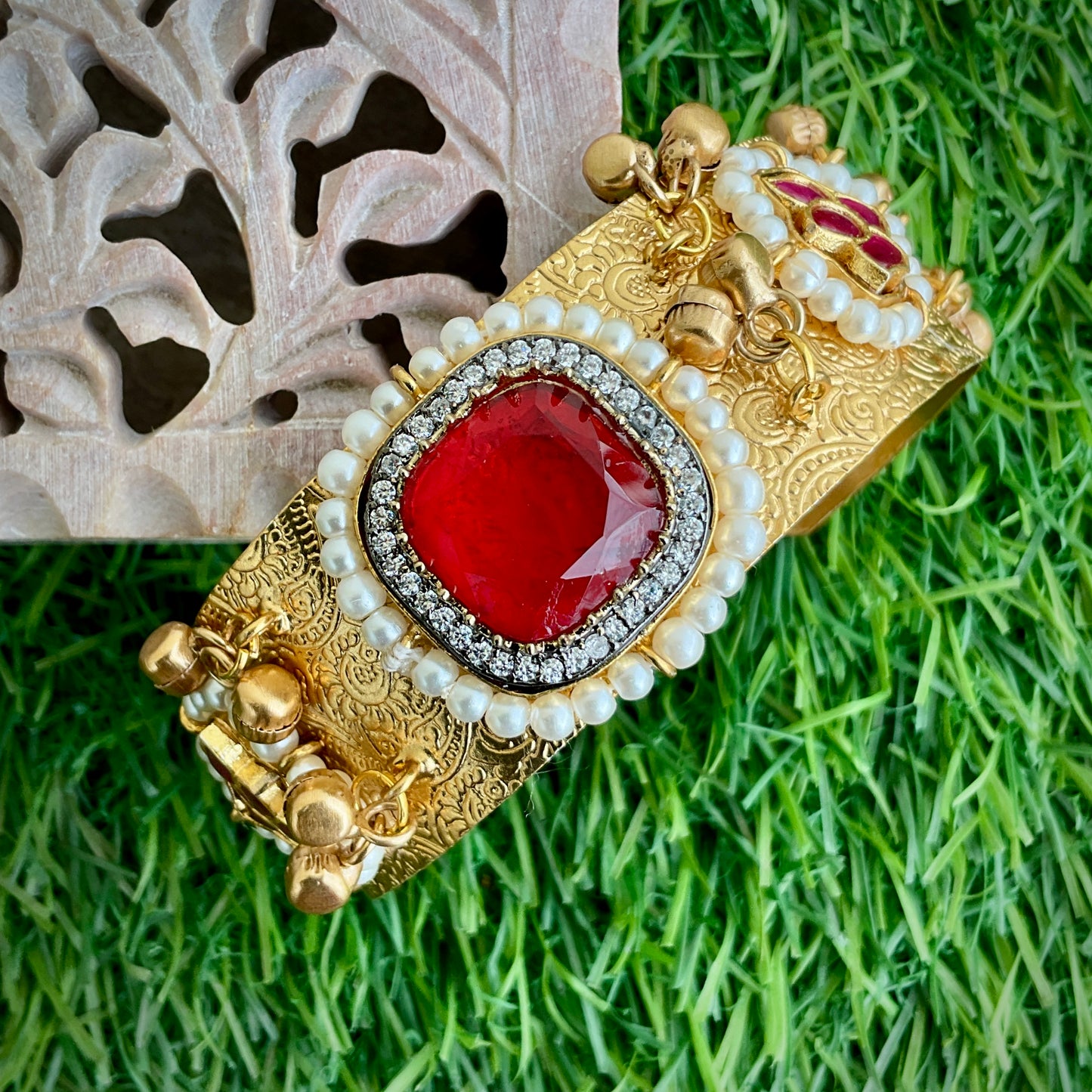 Mohana gold plated paachi kundan ghungroo red stone hand kada