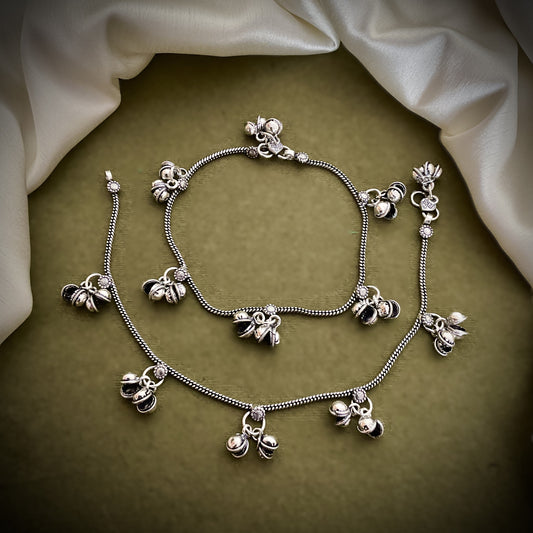 Paakhila oxidised ghungroo payal pair of anklet